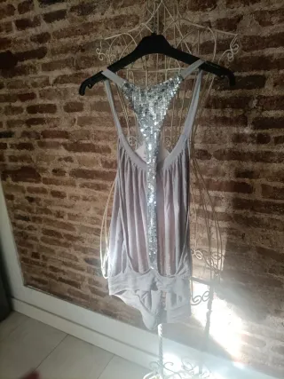 Top lentejuelas gris y plateado