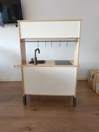 Cocinita de madera Ikea
