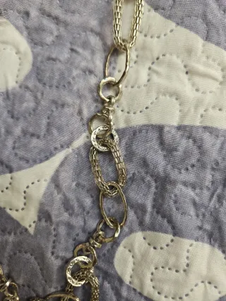 Collare argentato con maglie varie