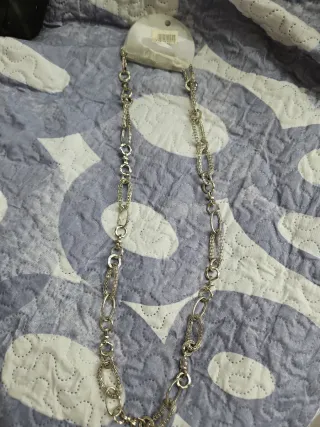 Collare argentato con maglie varie