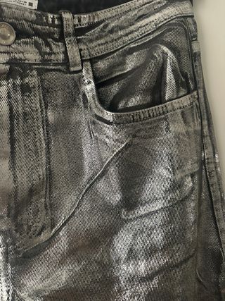 Pantalón plateado Zara