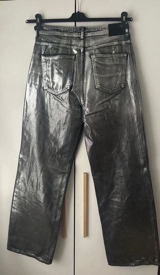 Pantalón plateado Zara