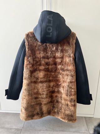 Abrigo Bimba y Lola Neopreno Negro Pelo Marrón XS