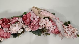 Ghirlanda floreale Shabby Chic con uccellino