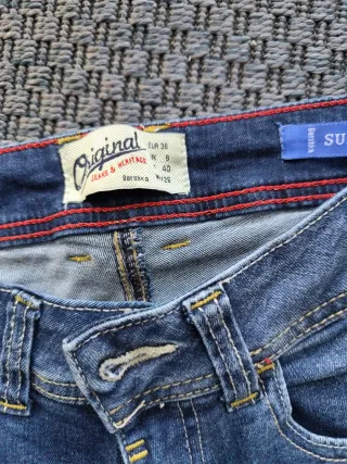 Tres vaqueros azules talla 36