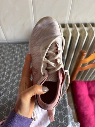 Deportivas Reebok rosas y blancas