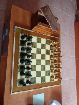 Ajedrez de madera modelo inglés