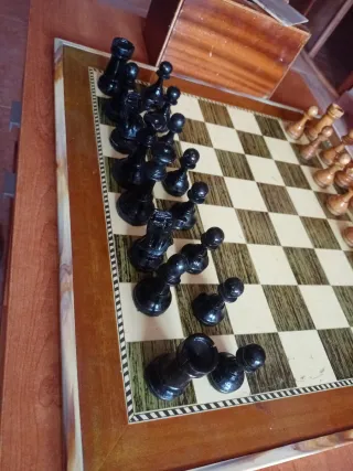 Ajedrez de madera modelo inglés