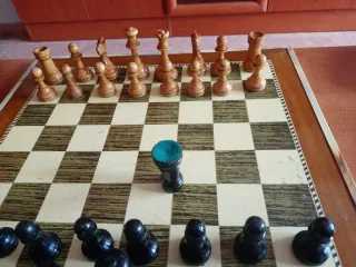 Ajedrez de madera modelo inglés