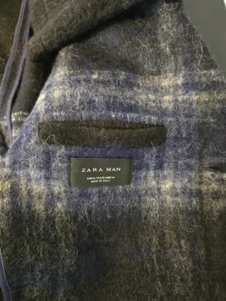 Abrigo cuadros hombre Zara azul marino