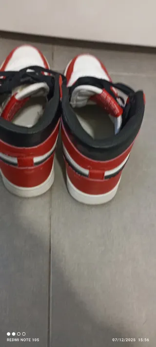 Nike Air Jordan Zapatillas Rojo y Blanco