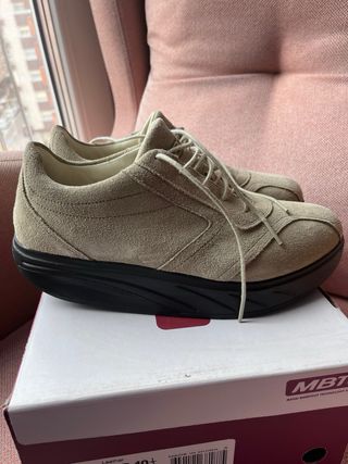 Zapatos MBT Beige