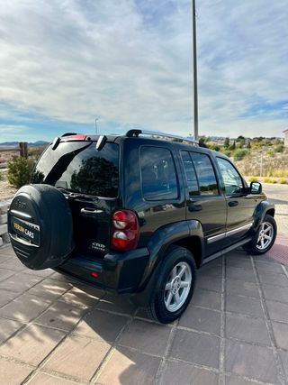 Jeep Cherokee 2007 ¡4X4!