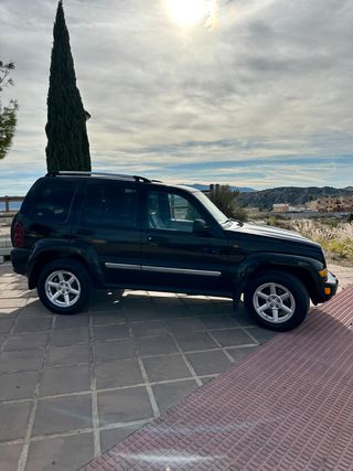 Jeep Cherokee 2007 ¡4X4!