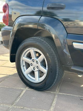 Jeep Cherokee 2007 ¡4X4!