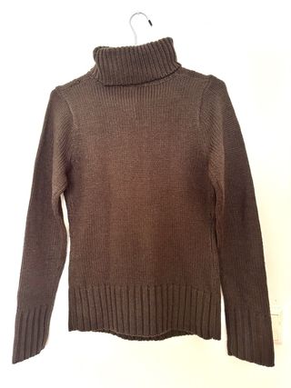 Jersey Green Coast marrón trenzado cuello alto