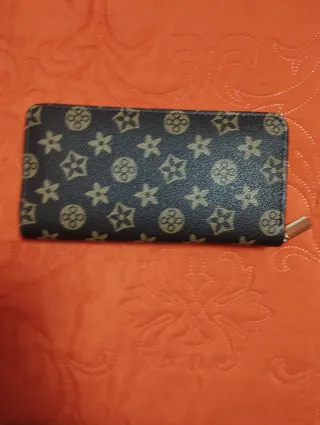 Monedero Marrón con Estampado