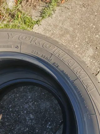 Neumáticos Yokohama 225/55/17 97V