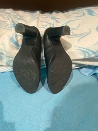 Zapatos de tacón negros