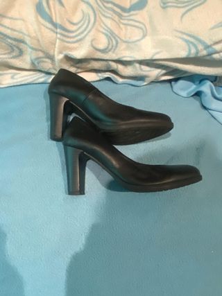 Zapatos de tacón negros
