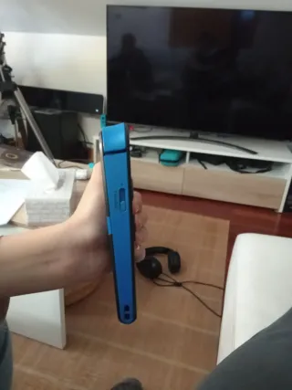 Nintendo 2DS con funda y 3 juegos