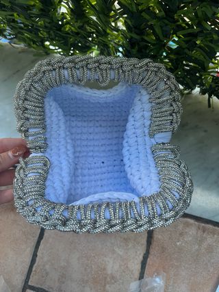 Borsa artigianale bianco ghiaccio con manico gioie