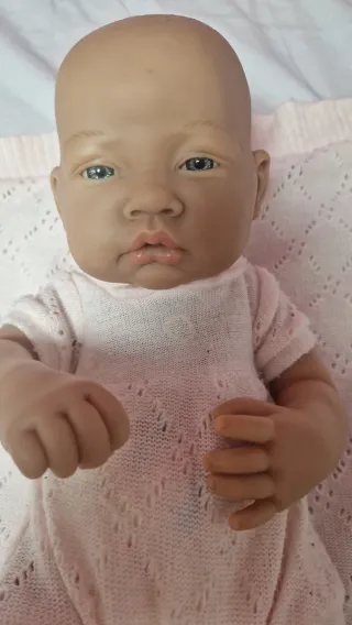 Muñeca Bebé Antonio Juan Niña