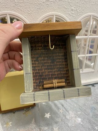 Camino in miniatura per casa delle bambole con campana e gancio