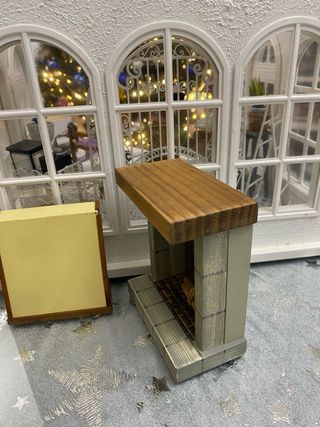 Camino in miniatura per casa delle bambole con campana e gancio