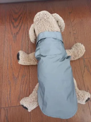 Abbigliamento per cani: Maglia e impermeabile