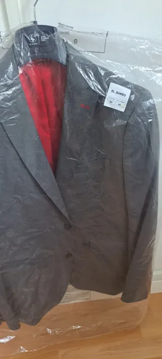 Blazer El Ganso GRIS Forro Rojo.