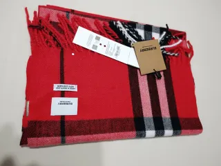 Bufanda Burberry Cuadros Roja y Negra cachemira