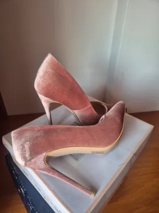 Zapatos de salón italianos de terciopelo