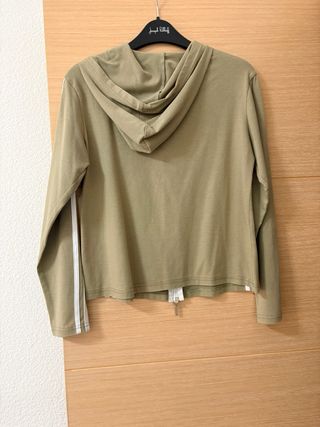 Sudadera fina con cremallera y capucha