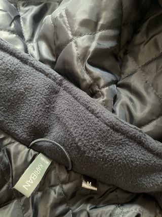 Abrigo impermeable negro