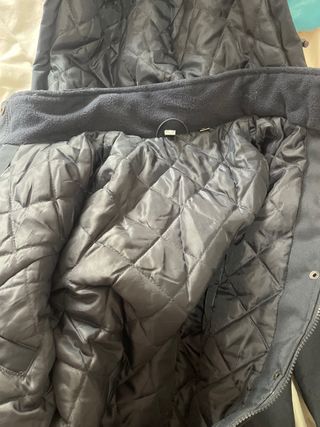 Abrigo impermeable negro