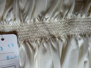 Precioso camisón con bata amarillo Talla M