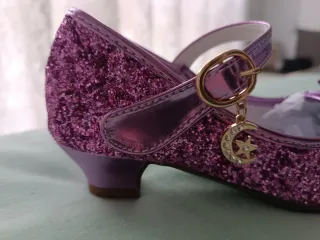 Zapatos niña purpurina tacón