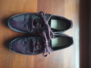 Scarpe in vernice viola