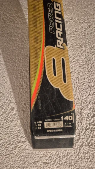 Esquís infantil Rossignol.