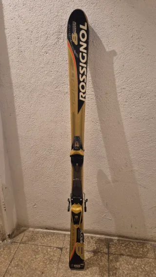 Esquís infantil Rossignol.