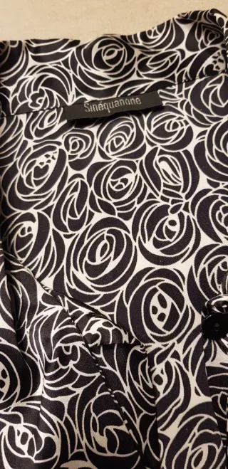 Blusa de seda con lazada