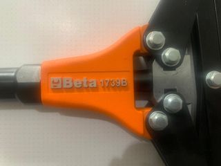 Beta 1739B