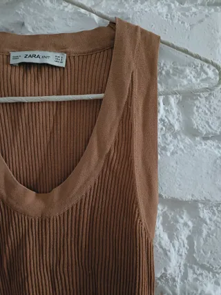 Camiseta Zara punto canalé sin mangas