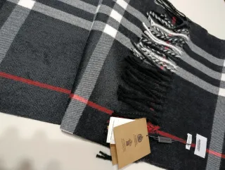 Bufanda Burberry Negro Cuadros cachemira