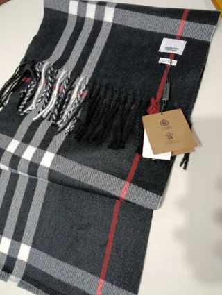 Bufanda Burberry Negro Cuadros cachemira