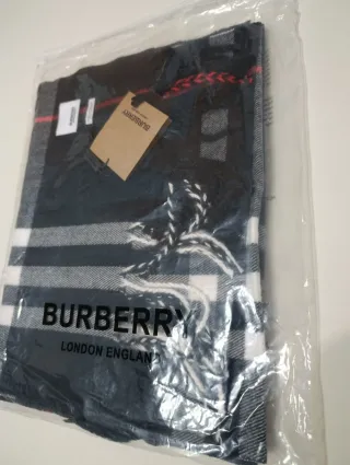 Bufanda Burberry Negro Cuadros cachemira