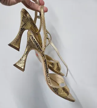 Sandali Pedro del Hierro dorati