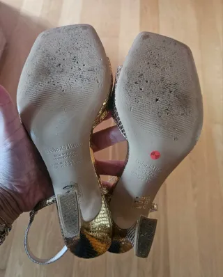 Sandali Pedro del Hierro dorati