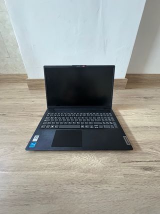 Portatile Lenovo IdeaPad 15 Nero